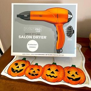 Conair Infiniti Pro Quick Styling Salon Dryer 259 RNY.  New - used once.